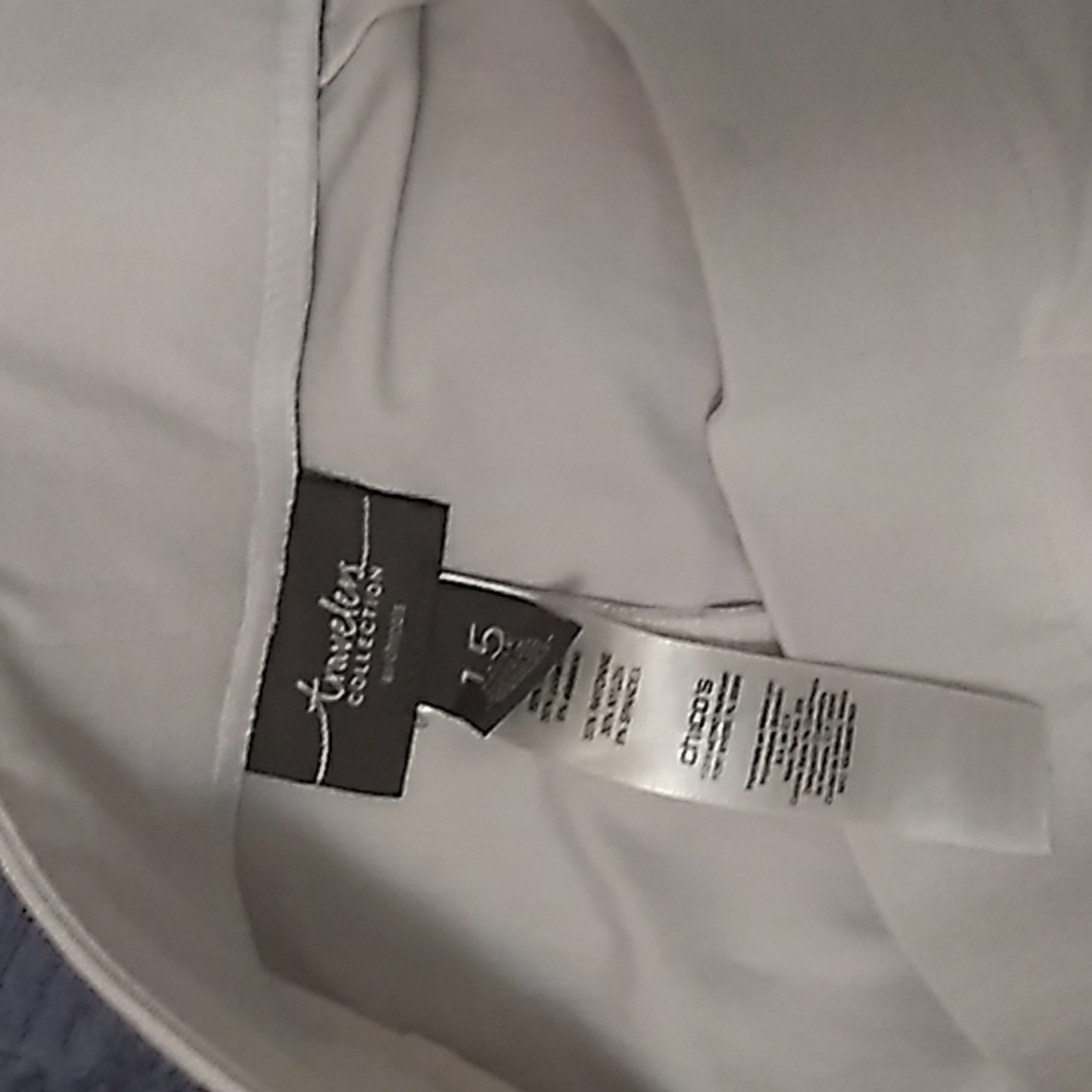 Traveler's by chicos 1.5 ankle pants